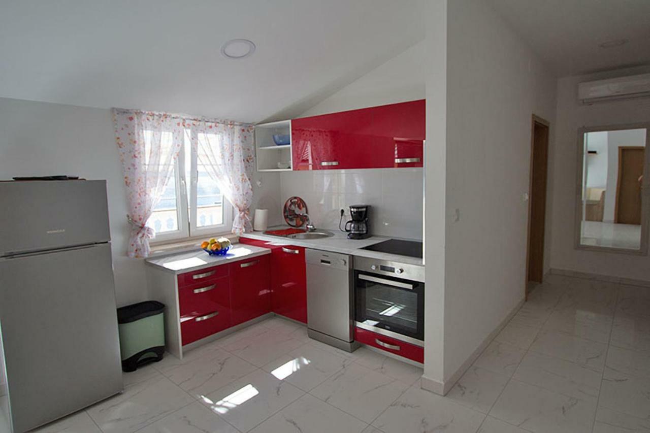 Apartment Carlitos Karlobag Eksteriør bilde